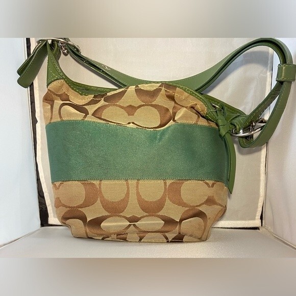 Coach Signature Classic C Bucket Bag - green/Tan color - Picture 2 of 8